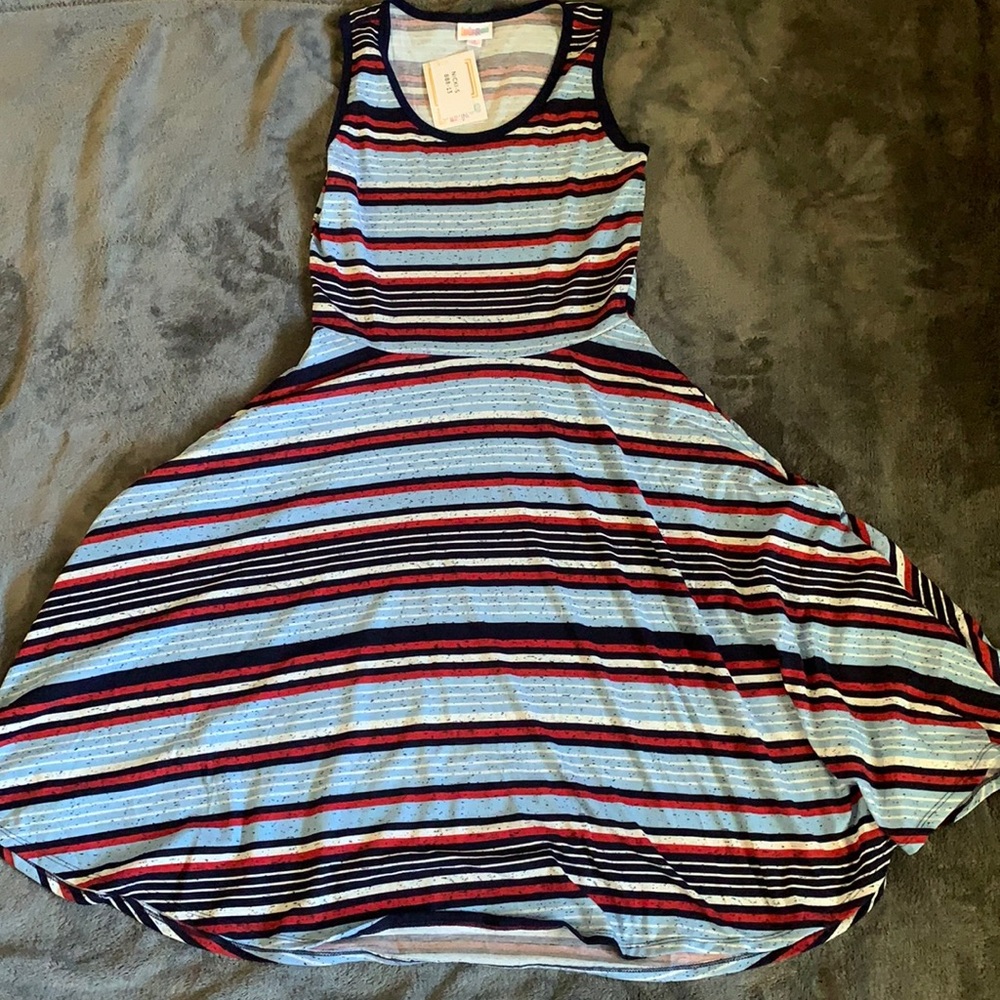Lularoe Nikki small NWT
